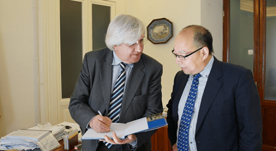 Mr. ZHANG Yi Meets with Officials of the Ministry of Agriculture and Forestry of Italy